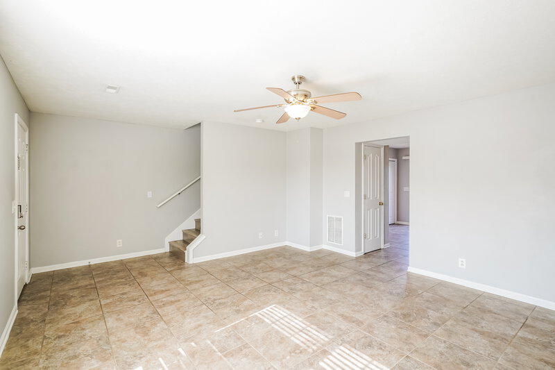 0/Mo, 675 Legacy Dr Smyrna, TN 37167 Living Room View 2