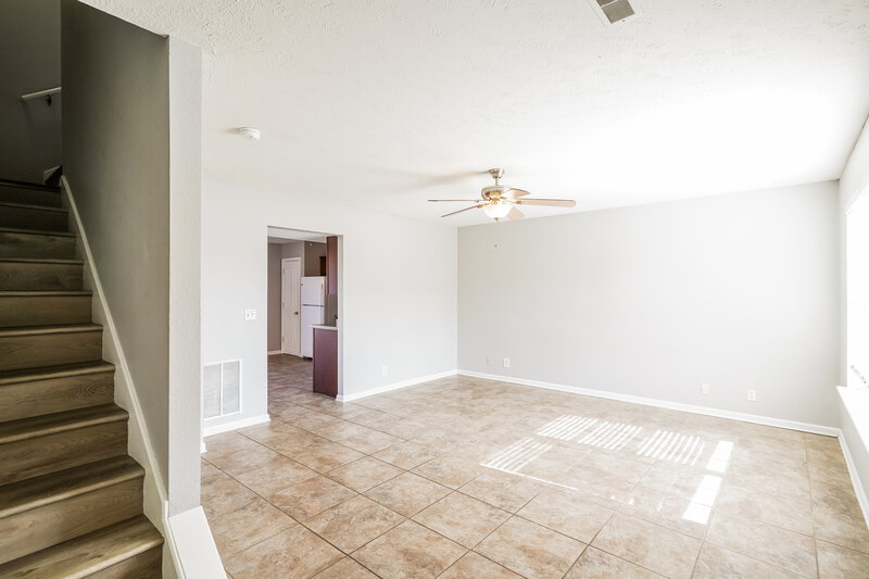 0/Mo, 675 Legacy Dr Smyrna, TN 37167 Living Room View 3