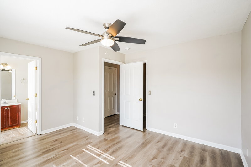 0/Mo, 675 Legacy Dr Smyrna, TN 37167 Bathroom View