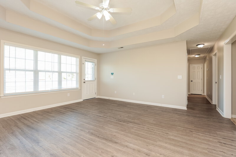 1,870/Mo, 505 Chinquapin Pl Smyrna, TN 37167 Living Room View 2