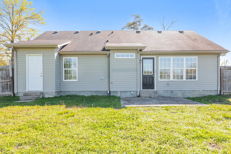 1,870/Mo, 505 Chinquapin Pl Smyrna, TN 37167 Rear View