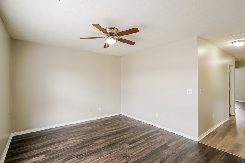 2,650/Mo, 2893 Creekbend Dr Nashville, TN 37207 Bedroom View 3