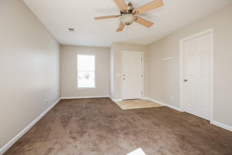 2,285/Mo, 2538 Sonar St Nashville, TN 37214 Living Room View 2