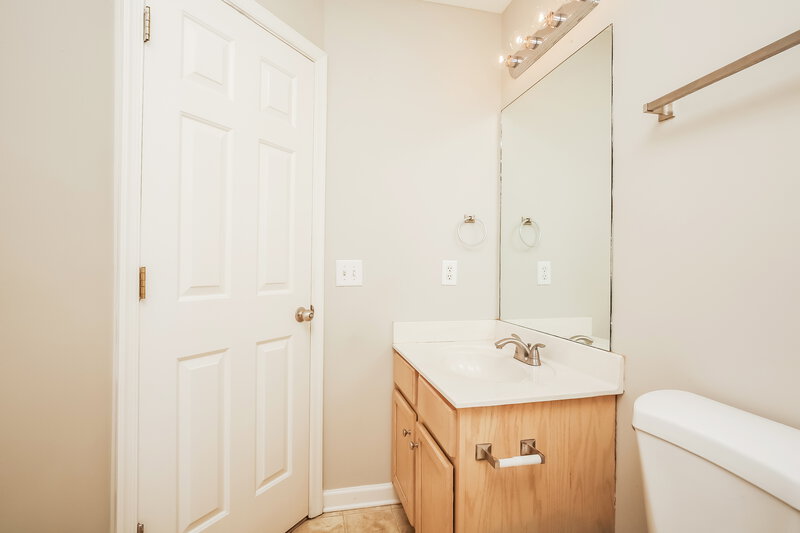2,285/Mo, 2538 Sonar St Nashville, TN 37214 Bathroom View