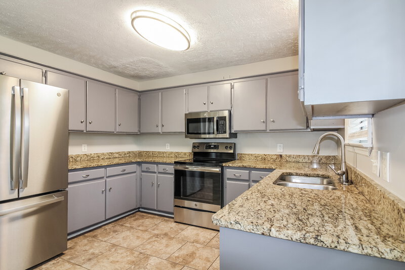 3,120/Mo, 1904 Treeview Dr Antioch, TN 37013 Kitchen View