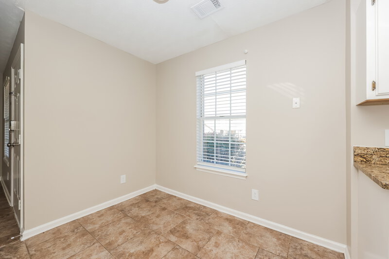 1,675/Mo, 4104 Pepperwood Dr Antioch, TN 37013 Dining Room View 2