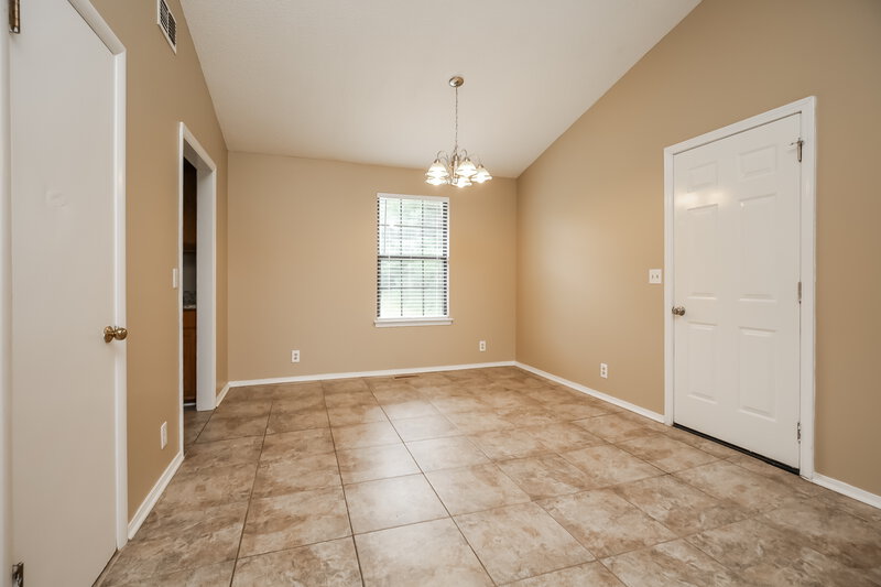 1,925/Mo, 2621 Deerpath Dr Christiana, TN 37037 Living Room View 3