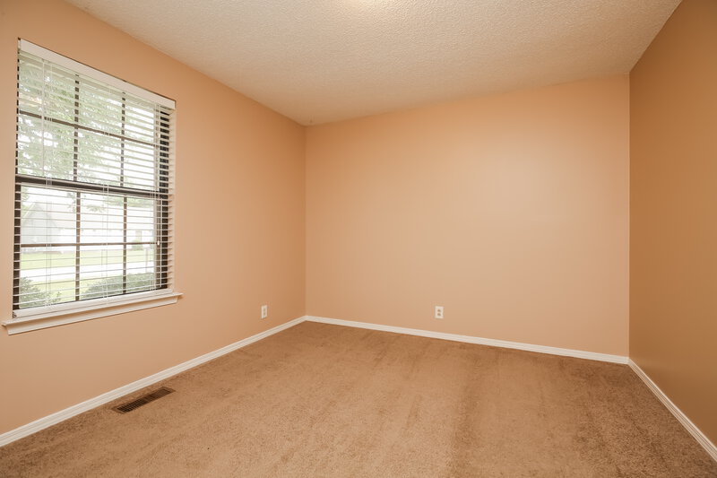1,925/Mo, 2621 Deerpath Dr Christiana, TN 37037 Bedroom View 4