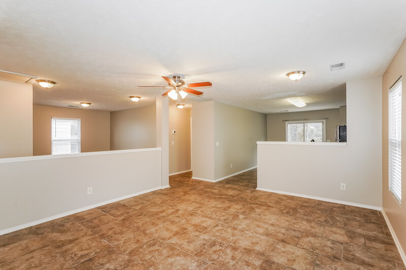 3,570/Mo, 2814 Creekbend Dr Nashville, TN 37207 Living Room View 2