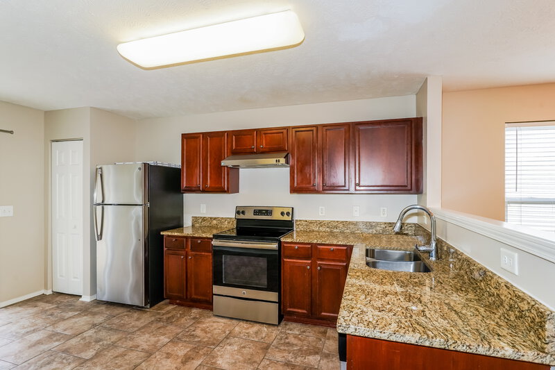 3,570/Mo, 2814 Creekbend Dr Nashville, TN 37207 Kitchen View