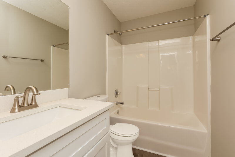 1,930/Mo, 611 Glen Valley Trl Smyrna, TN 37167 Bathroom View 2