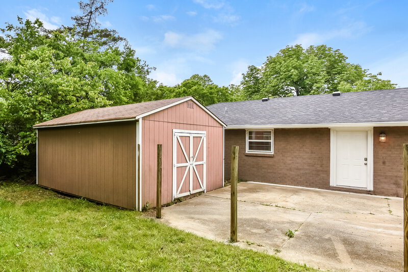 2,410/Mo, 4920 Packard Dr Nashville, TN 37211 Rear View