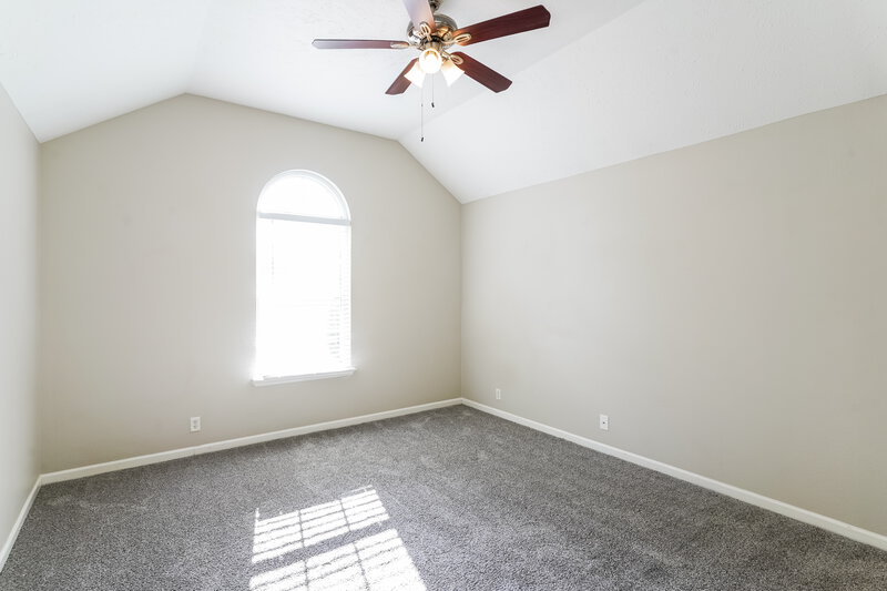 1,890/Mo, 7313 Ole Nottingham Dr ANTIOCH, TN 37013 Main Bedroom View 2