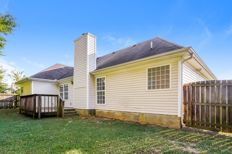 1,890/Mo, 7313 Ole Nottingham Dr ANTIOCH, TN 37013 Rear View