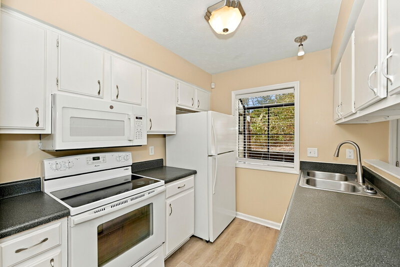 1,615/Mo, 232 Thistle Ln HERMITAGE, TN 37076 Kitchen View
