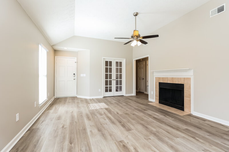 2,295/Mo, 2730 River Bend Dr Nashville, TN 37214 Living Room View
