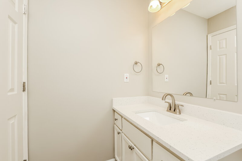 2,295/Mo, 2730 River Bend Dr Nashville, TN 37214 Bathroom View