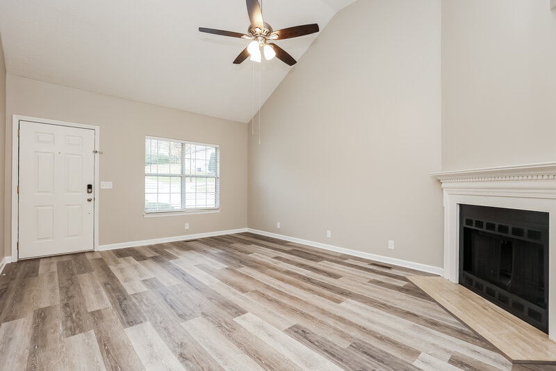 1,960/Mo, 1060 Cedar Creek Village Rd Mount Juliet, TN 37122 Living Room View