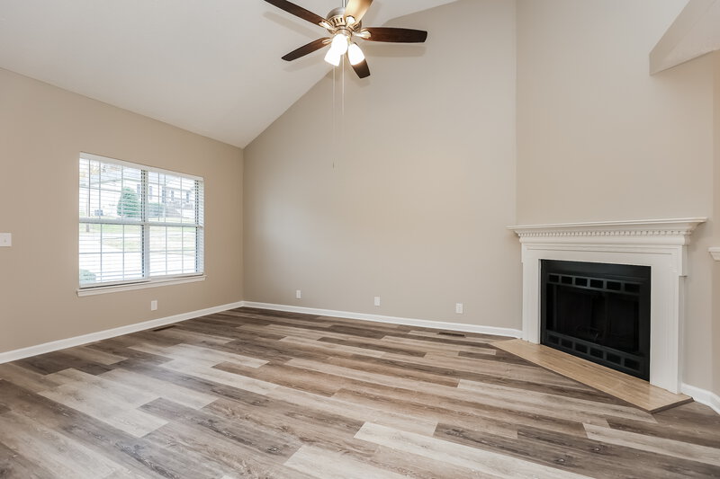 1,960/Mo, 1060 Cedar Creek Village Rd Mount Juliet, TN 37122 Living Room View 2