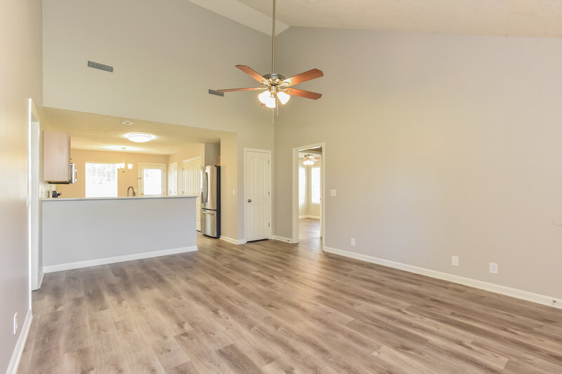 2,005/Mo, 1315 Owasa Trl Murfreesboro, TN 37130 Living Room View