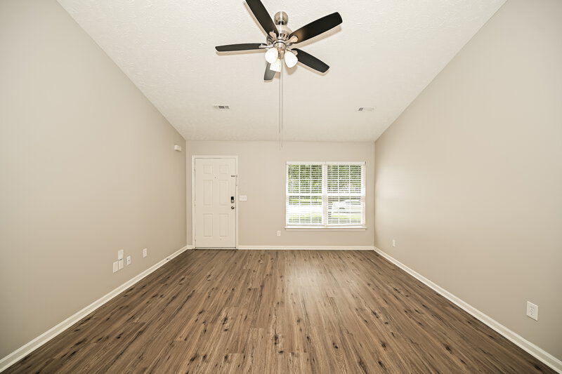 1,835/Mo, 4002 Deer Run Trce Spring Hill, TN 37174 Living Room View 2