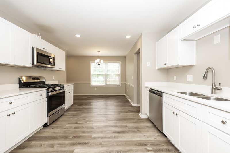 3,290/Mo, 1327 Cason Ln Murfreesboro, TN 37128 Kitchen View