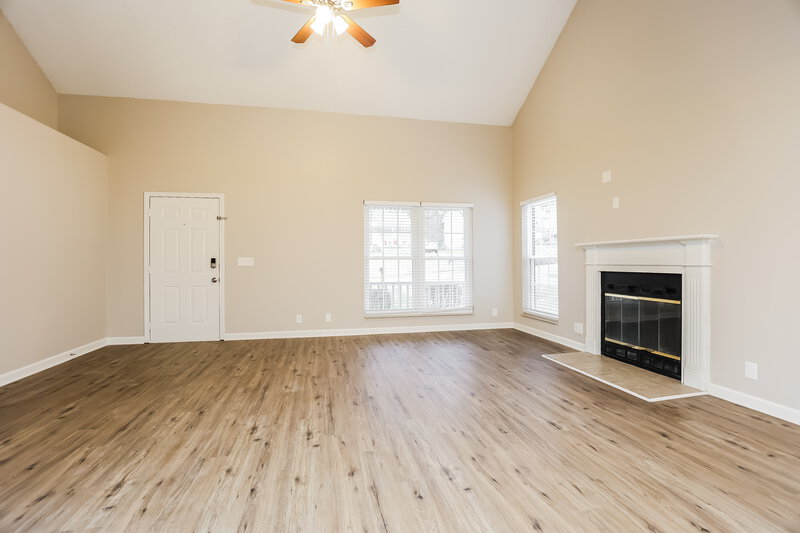 3,870/Mo, 1533 Market Sq Hermitage, TN 37076 Living Room View