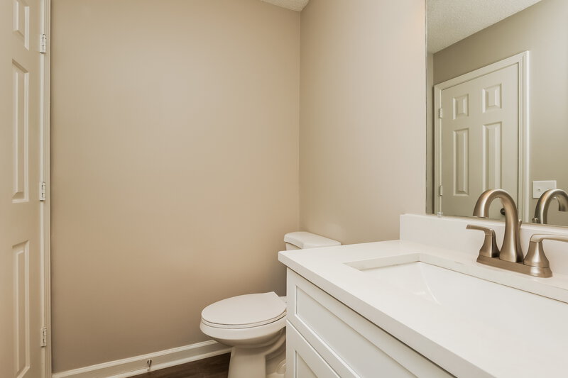 3,870/Mo, 1533 Market Sq Hermitage, TN 37076 Main Bathroom View