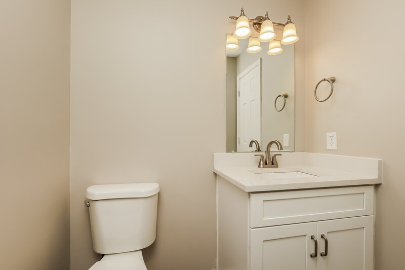 3,870/Mo, 1533 Market Sq Hermitage, TN 37076 Main Bathroom View 2