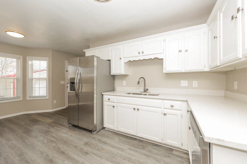 2,095/Mo, 2015 Skyline Dr Goodlettsville, TN 37072 Kitchen View