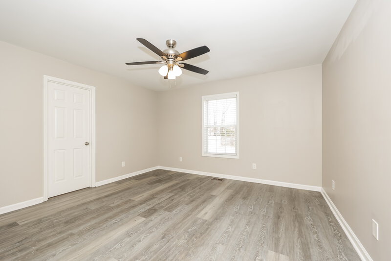 2,095/Mo, 2015 Skyline Dr Goodlettsville, TN 37072 Main Bedroom View