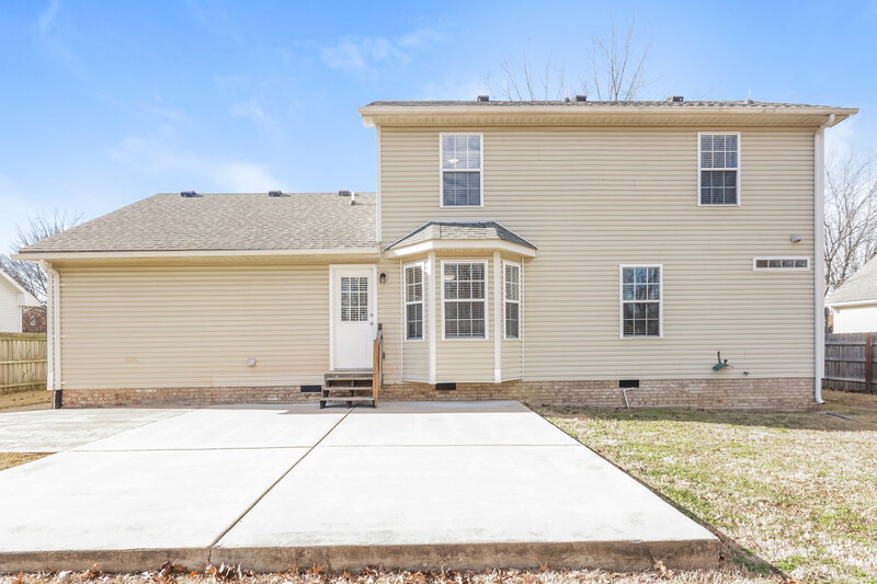 2,095/Mo, 2015 Skyline Dr Goodlettsville, TN 37072 Rear View