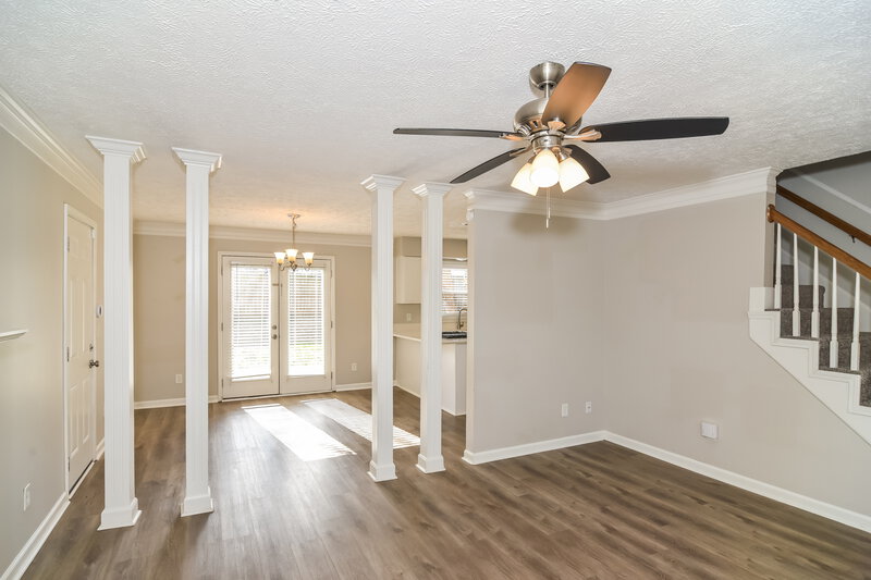 2,080/Mo, 1423 Marymont Dr Murfreesboro, TN 37129 Living Room View 2