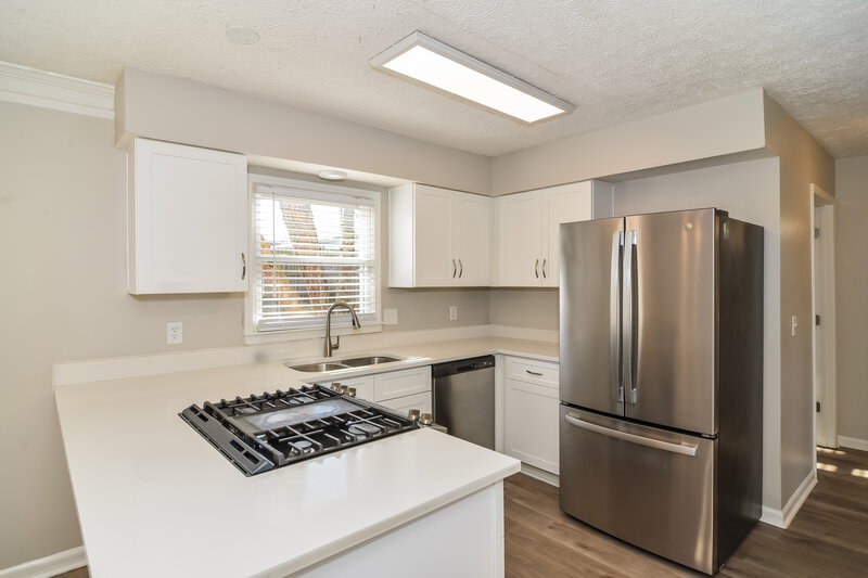 2,080/Mo, 1423 Marymont Dr Murfreesboro, TN 37129 Kitchen View