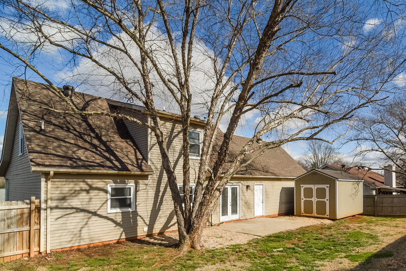 2,080/Mo, 1423 Marymont Dr Murfreesboro, TN 37129 Rear View 2
