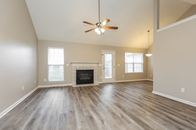 2,090/Mo, 519 Breslin Ave Smyrna, TN 37167 Living Room View