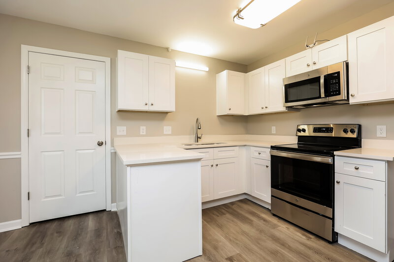 2,435/Mo, 812 Dresden Ct Antioch, TN 37013 Kitchen View