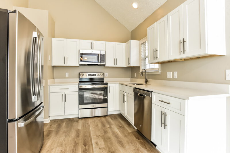 2,990/Mo, 1920 Streamfield Ct Antioch, TN 37013 Kitchen View