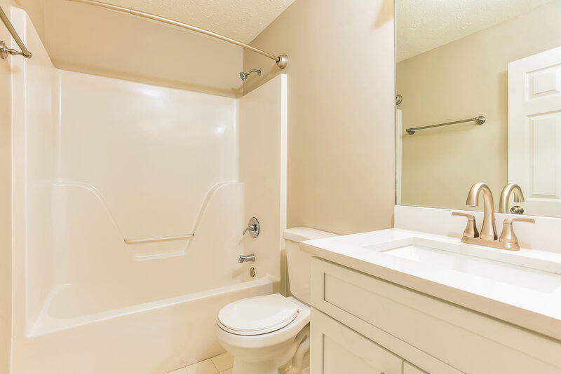 2,990/Mo, 1920 Streamfield Ct Antioch, TN 37013 Bathroom View