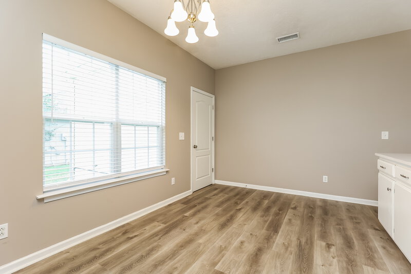 2,115/Mo, 2744 Pepperdine Dr Murfreesboro, TN 37128 Dining Room View 2