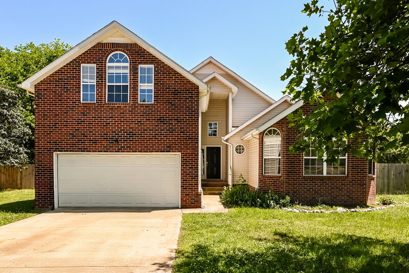 2,385/Mo, 1210 Sweetwater Pl La Vergne, TN 37086 External View