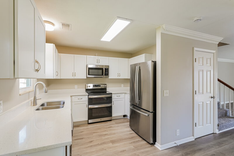 2,470/Mo, 113 Lidgate Ter Goodlettsville, TN 37072 Kitchen View