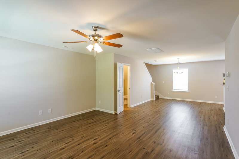 2,025/Mo, 408 Bronson Dr La Vergne, TN 37086 Living Room View