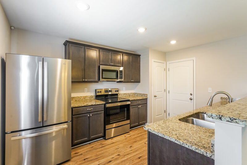 2,025/Mo, 408 Bronson Dr La Vergne, TN 37086 Kitchen View