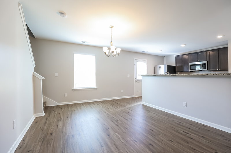 1,905/Mo, 408 Bronson Dr La Vergne, TN 37086 Dining Room View 2