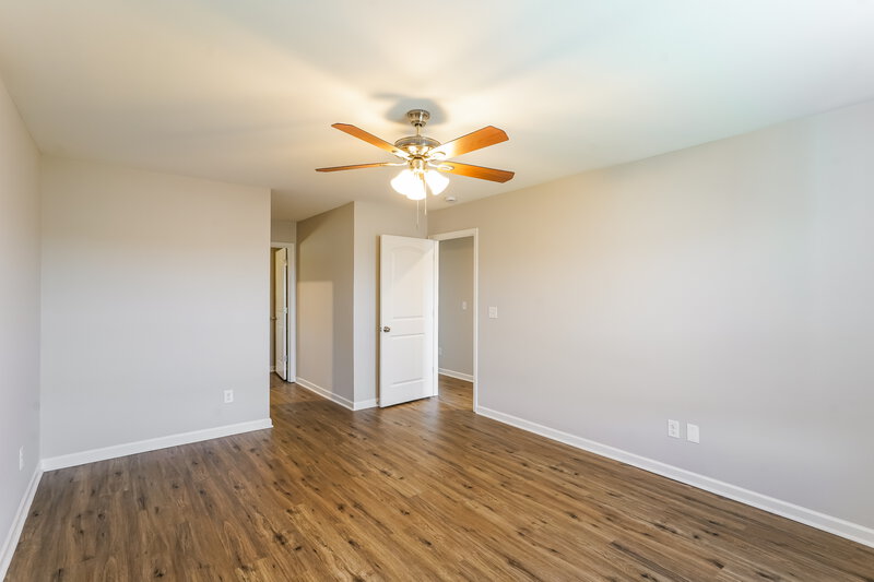 2,025/Mo, 408 Bronson Dr La Vergne, TN 37086 Main Bedroom View