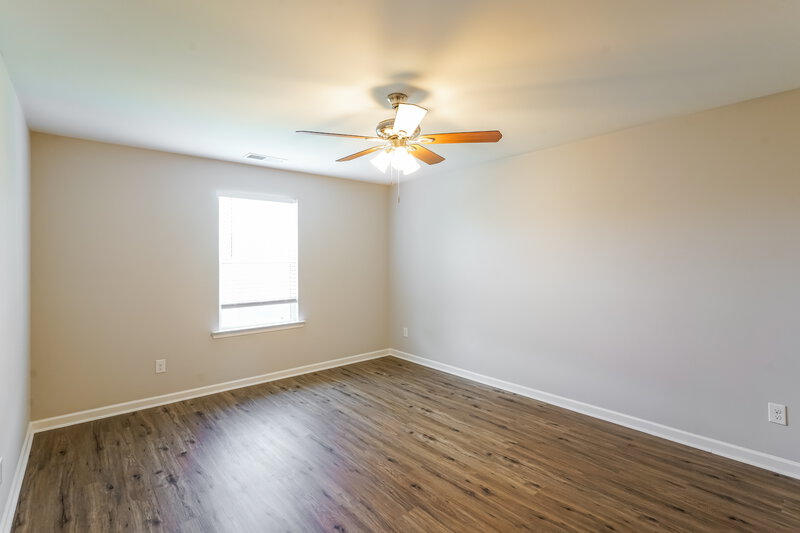 2,025/Mo, 408 Bronson Dr La Vergne, TN 37086 Main Bedroom View 2