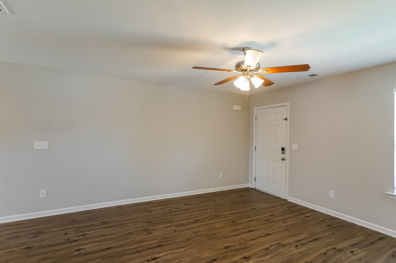 2,025/Mo, 408 Bronson Dr La Vergne, TN 37086 Main Bedroom View 3