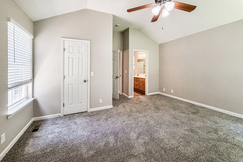 2,155/Mo, 5012 Chadfield Way Antioch, TN 37013 Main Bedroom View 2