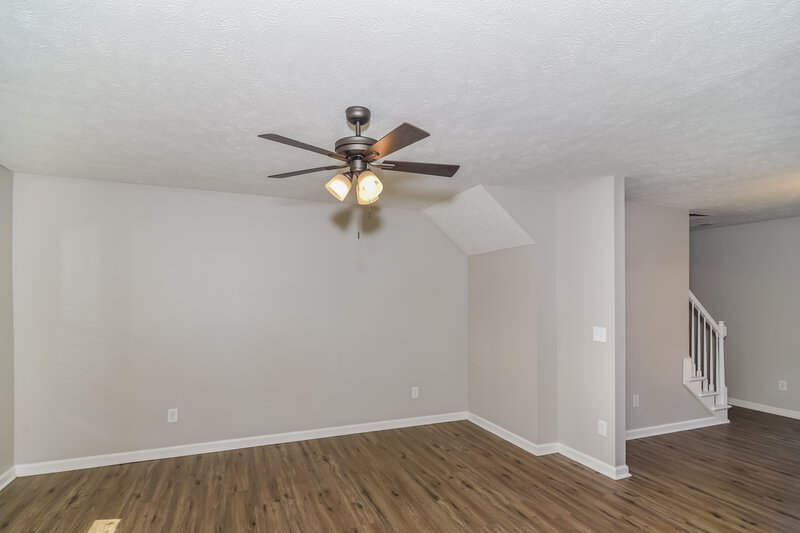 2,135/Mo, 3565 Mount View Ridge Dr Antioch, TN 37013 Living Room View